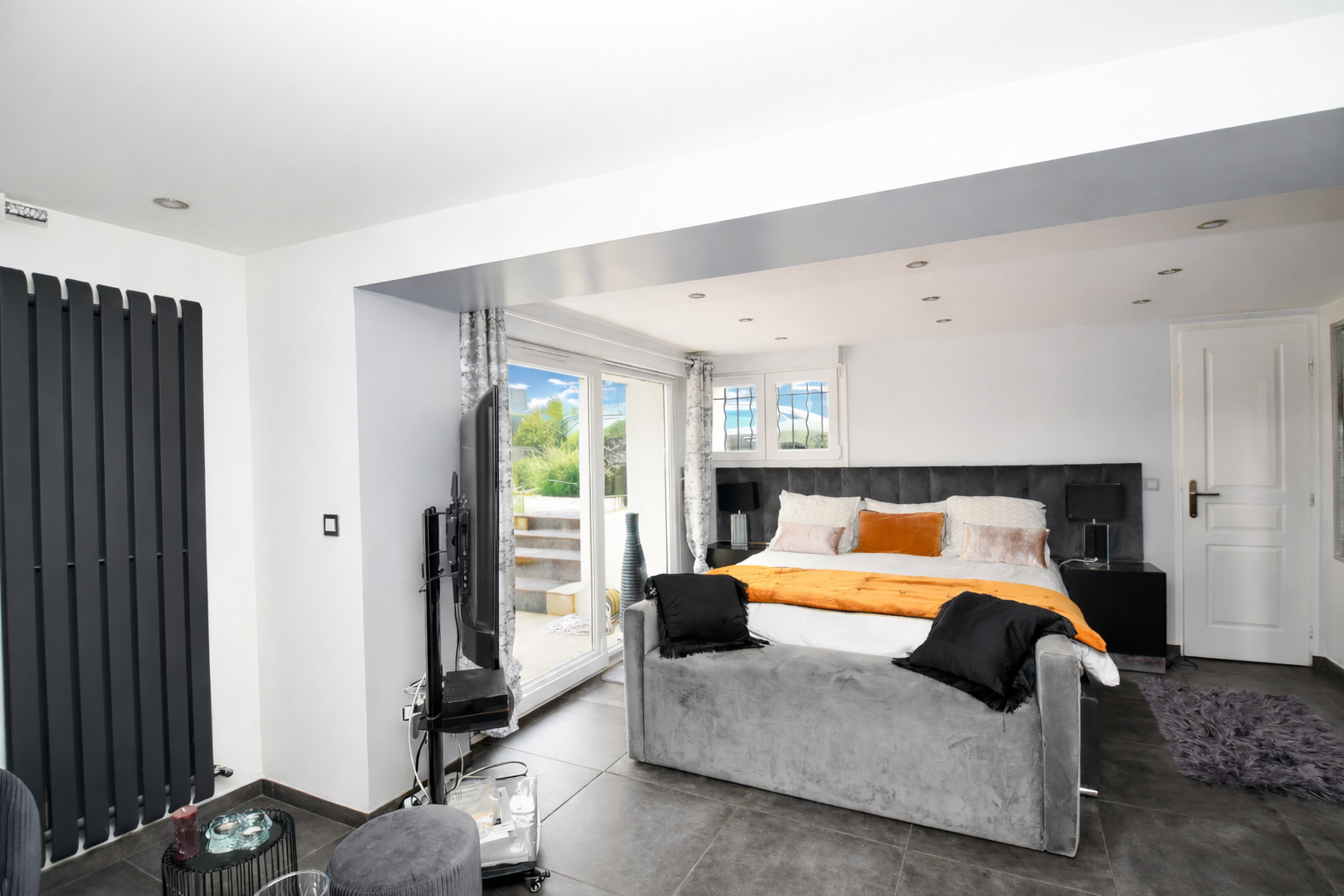 CHATOU – MAISON DE 154 M² RENOVEE  LUMINEUSE – AU CALME – PROCHE ECOLES ET COMMERCES