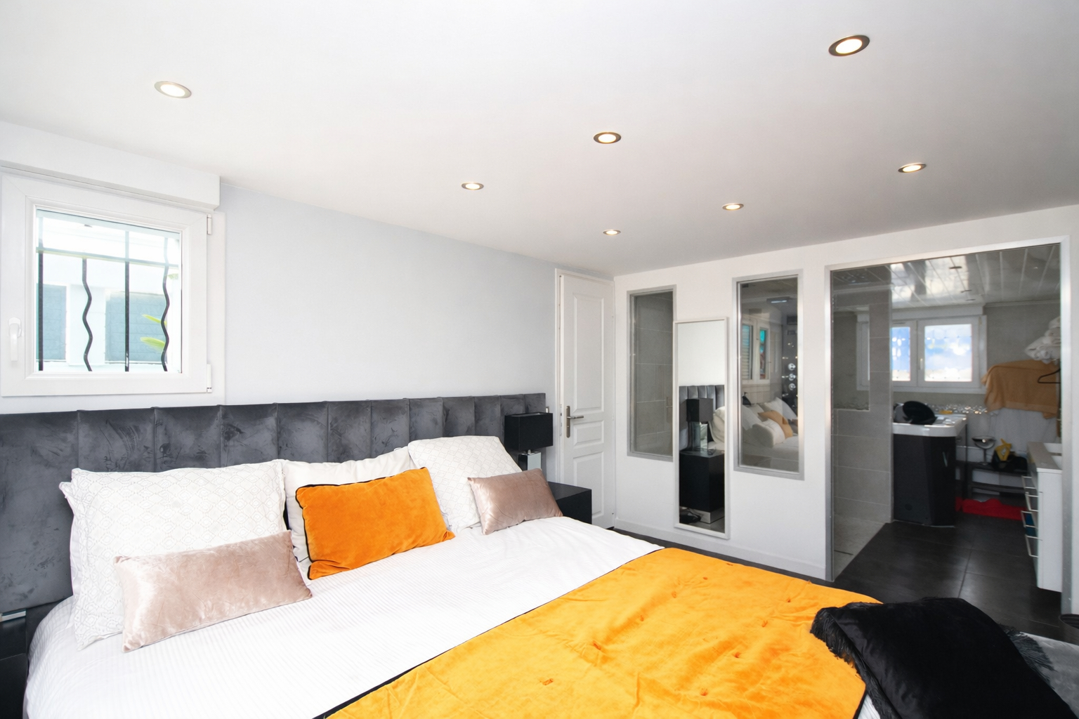 CHATOU – MAISON DE 154 M² RENOVEE  LUMINEUSE – AU CALME – PROCHE ECOLES ET COMMERCES