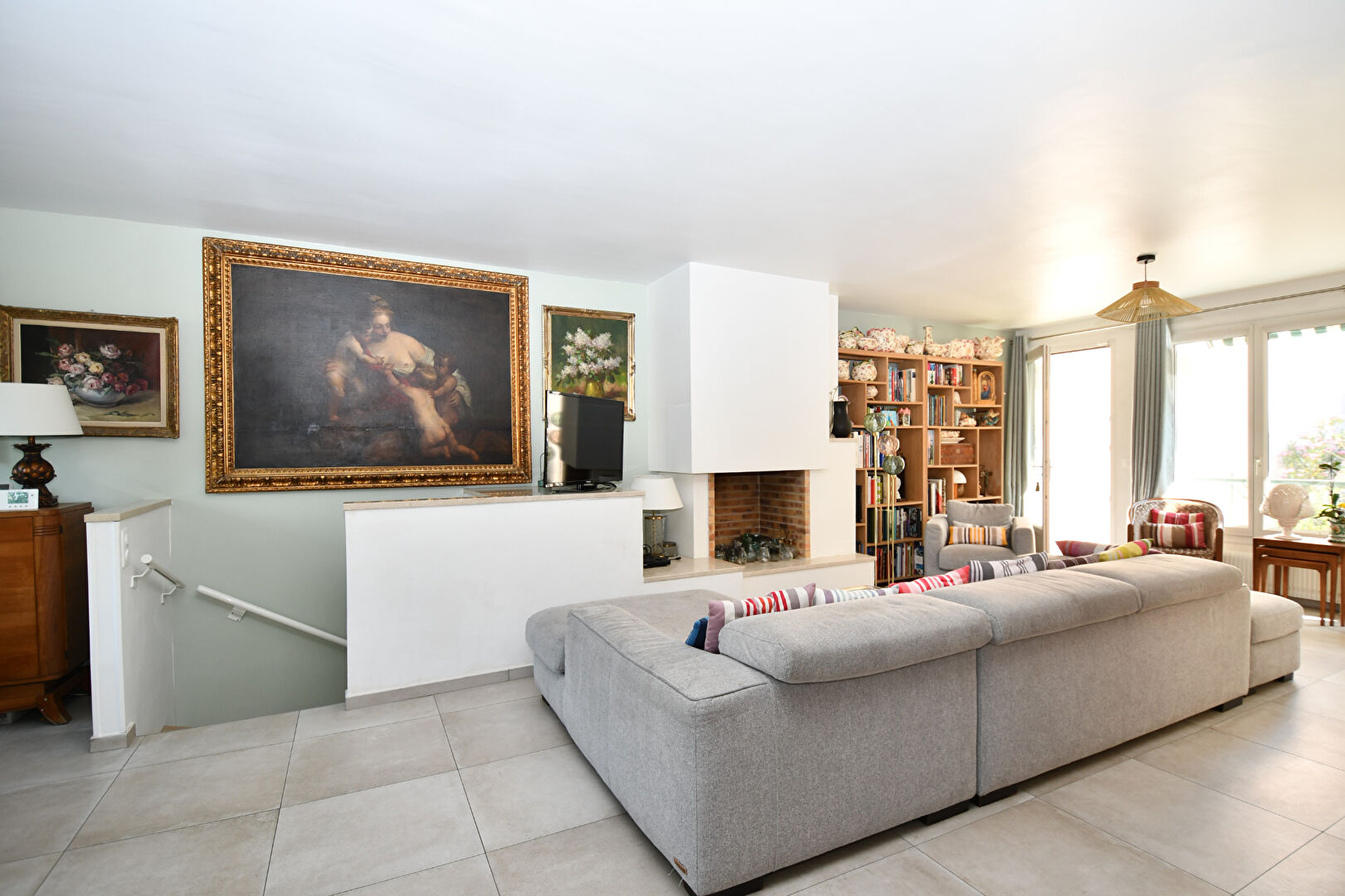 CHATOU – MAISON DE 148 M² – TERRAIN 558 M²  – PROCHE COMMERCES ET ECOLES
