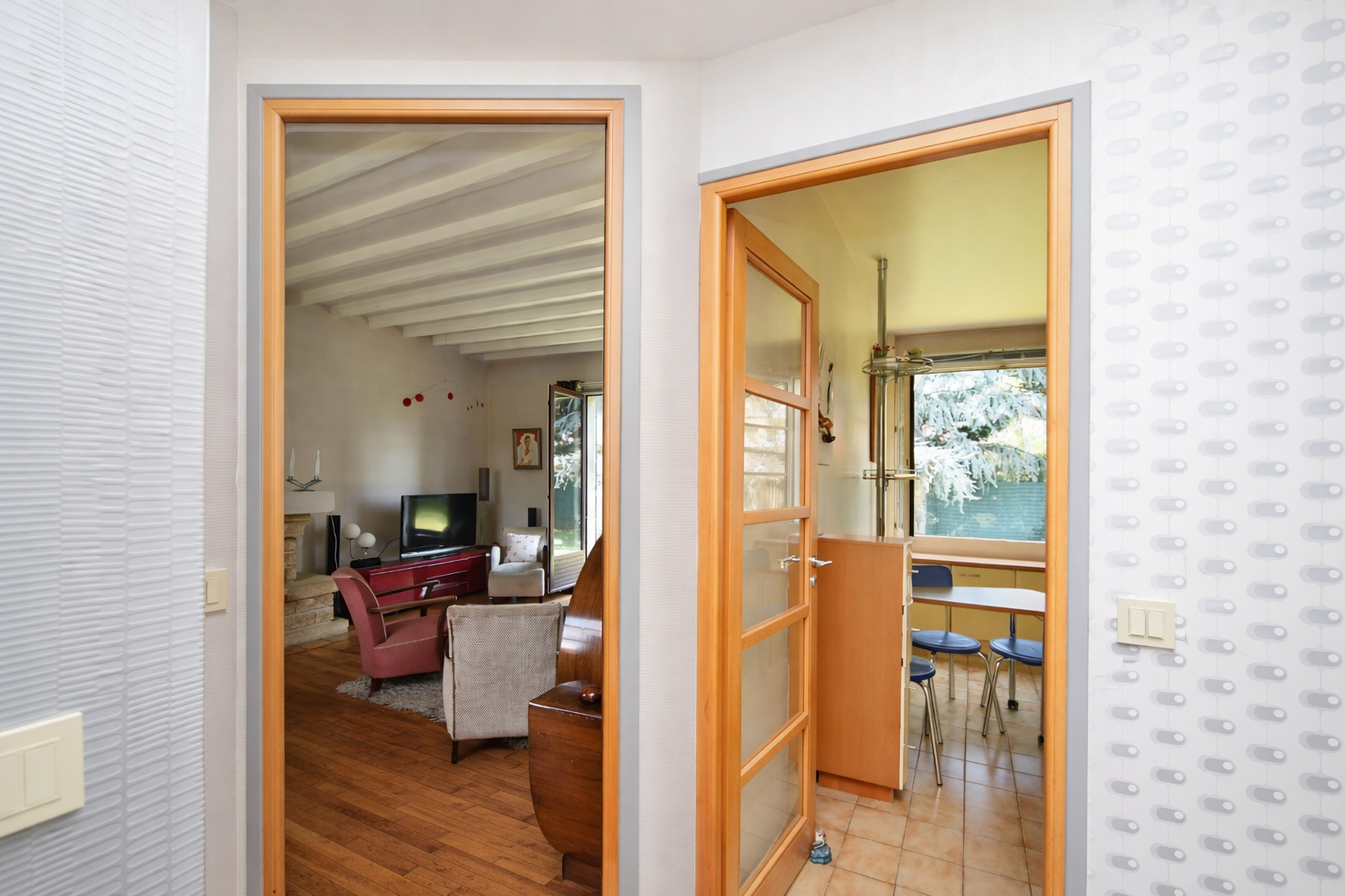 Maison située à MONTESSON d&rsquo;environ 107m² au sol avec 3 chambres, garage et jardin