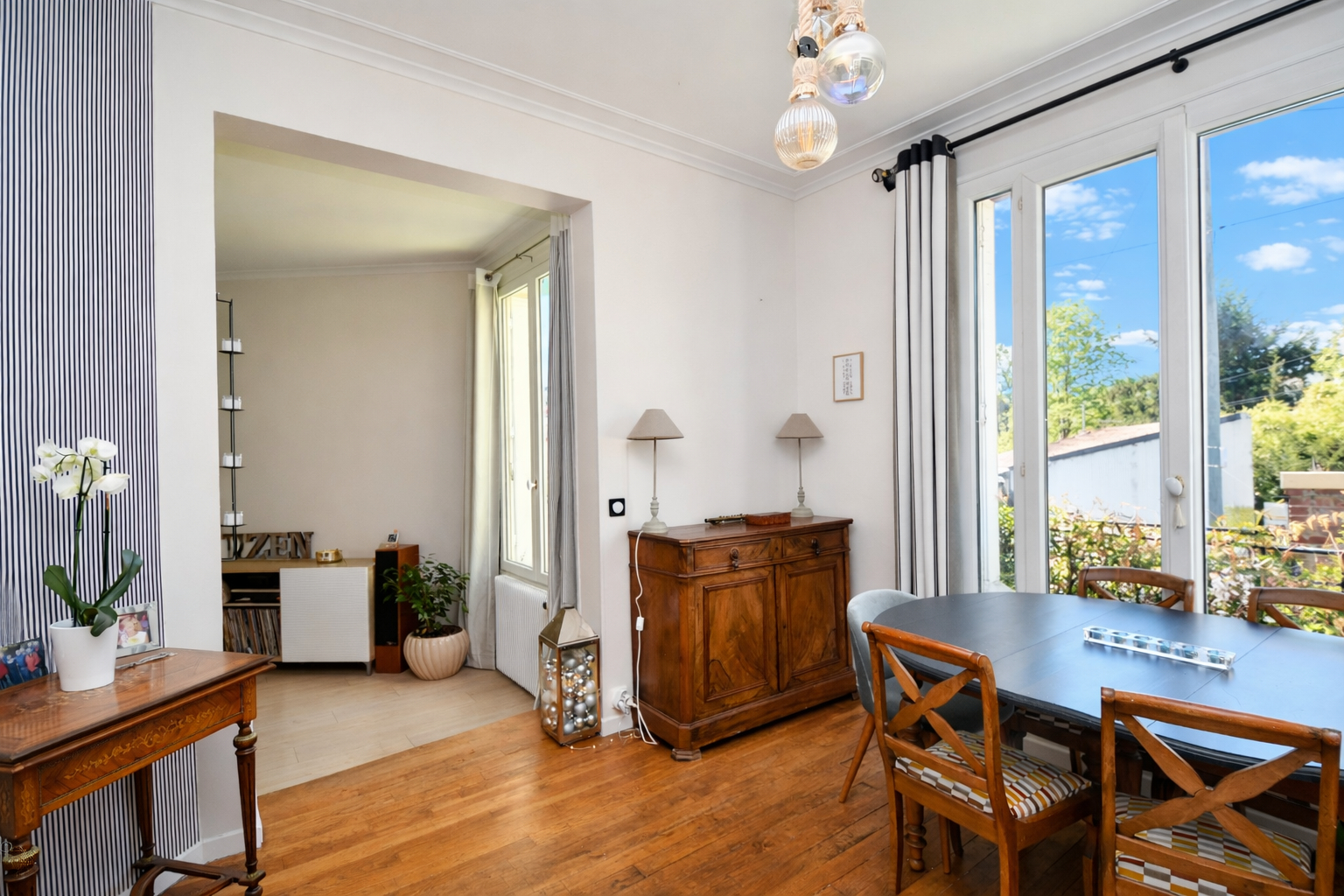 CHATOU – MAISON DE CHARME – LUMINEUSE, AU CALME SANS VIS A VIS – PROCHE DU VESINET