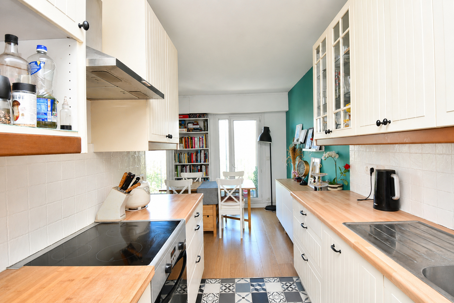 BAS DE CHATOU – 7 MN RER – APPARTEMENT 2 CHAMBRES – 69 M² – CAVE ET PARKING
