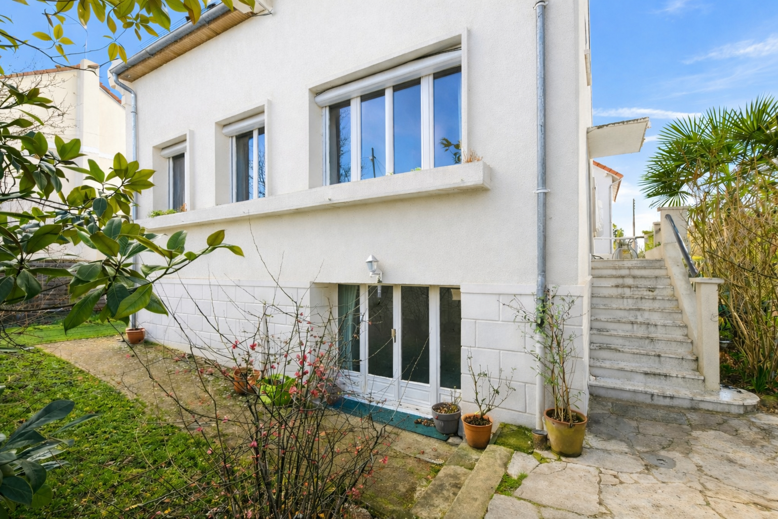 LE VESINET – MAISON 6 CHAMBRES  – TERRAIN 404 M² – 12 MN RER