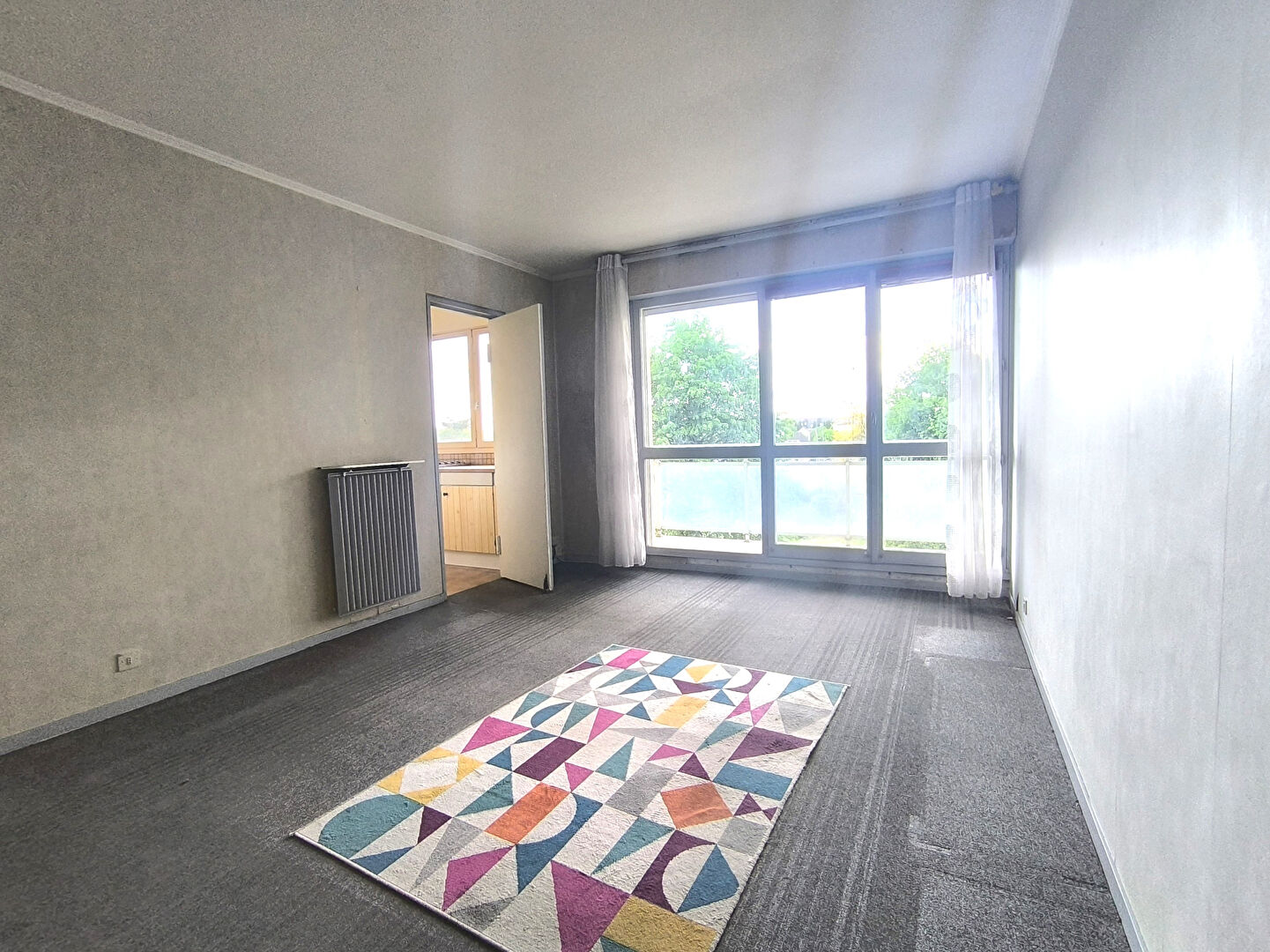 Appartement 2 pièces de 45.2 m²  avec ascenseur, cave, parking et balcon