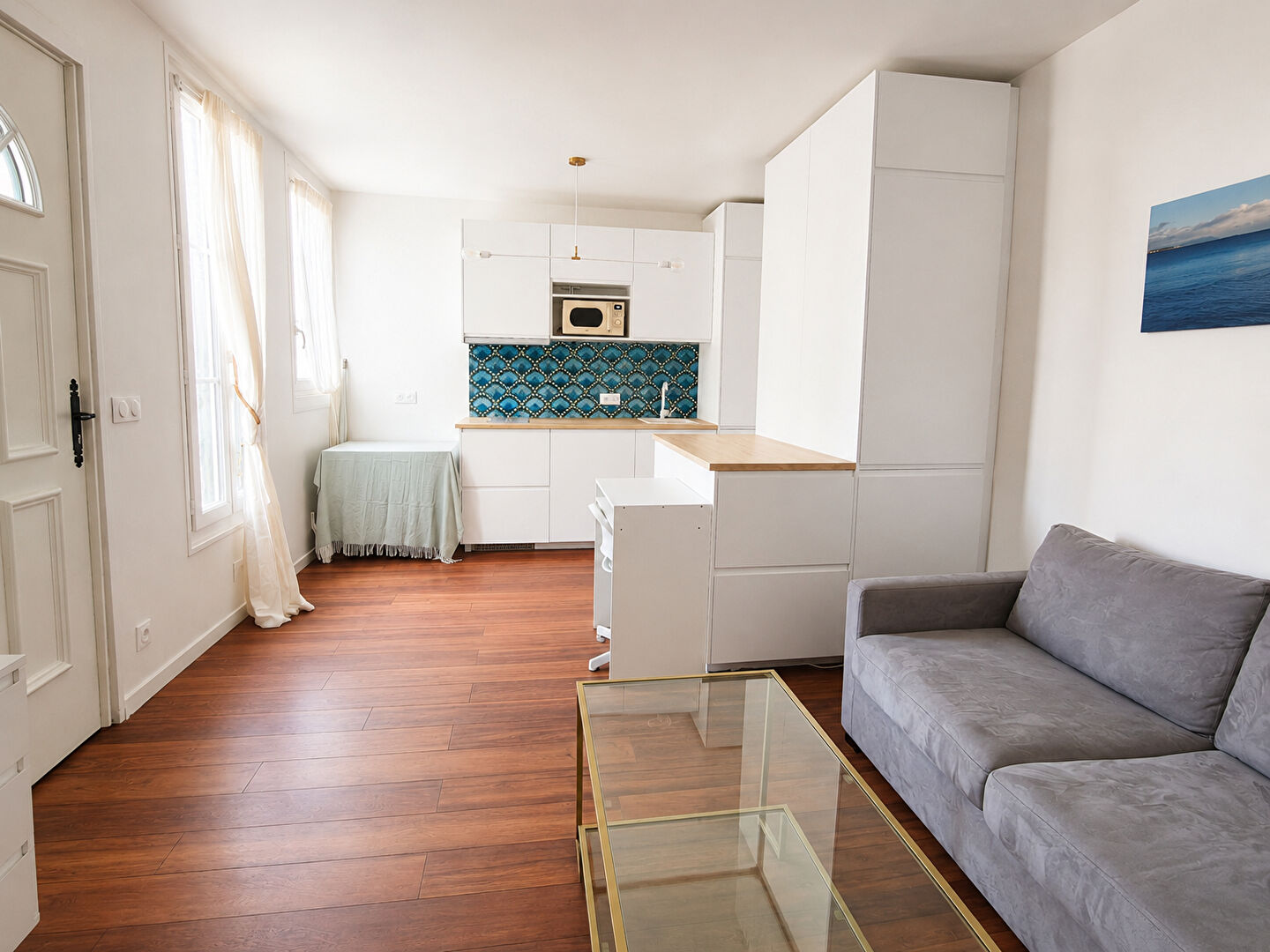 APPARTEMENT 2 PIECES AVEC TERRASSE DE 45,89 M² – 10MN RER – PARKING