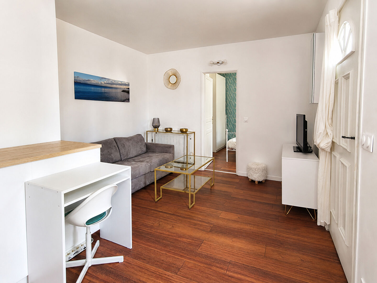 APPARTEMENT 2 PIECES AVEC TERRASSE DE 45,89 M² – 10MN RER – PARKING
