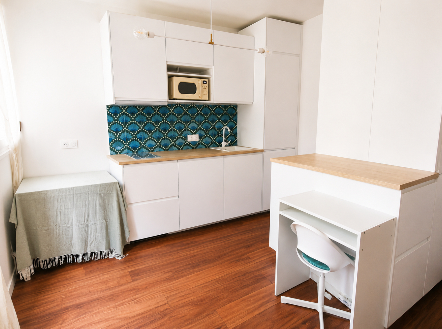 APPARTEMENT 2 PIECES AVEC TERRASSE DE 45,89 M² – 10MN RER – PARKING