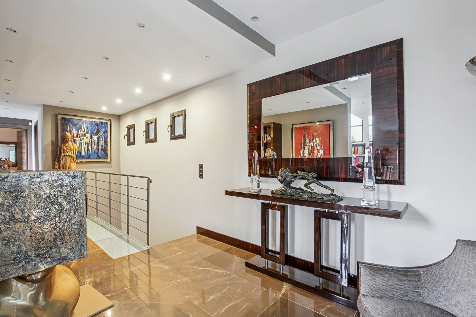 MAISON CONTEMPORAINE DE 236 M² – TERRAIN  984 M² – LUMINEUSE – AU  CALME- PROCHE COMMERCES ET ECOLES