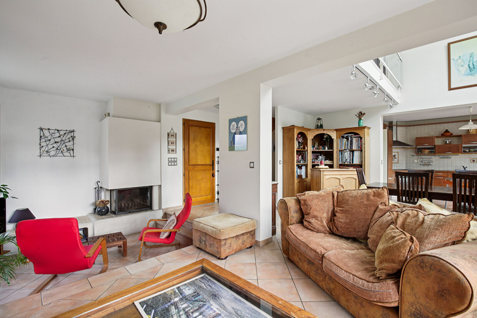 CHATOU –  EN LISIERE DU VESINET – MAISON DE 1995 – 133 M²  – 4 CHAMBRES – TERRAIN 484 M² –  LUMINEUSE  AU CALME