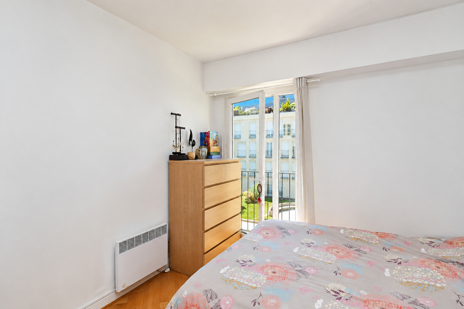 BAS DE CHATOU – 7 MN RER – APPARTEMENT 2 CHAMBRES – 69 M² – CAVE ET PARKING