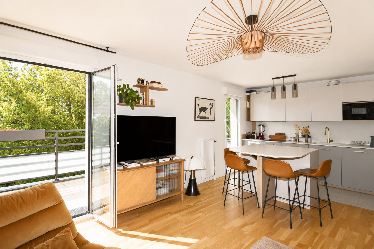 APPARTEMENT 3 PIECES « Villa Sylvia  » – TERRASSE – HYPER CENTRE – 3 MN RER