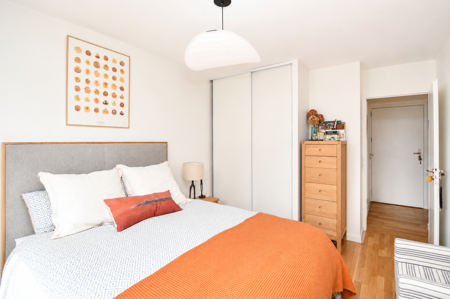 APPARTEMENT 3 PIECES « Villa Sylvia  » – TERRASSE – HYPER CENTRE – 3 MN RER