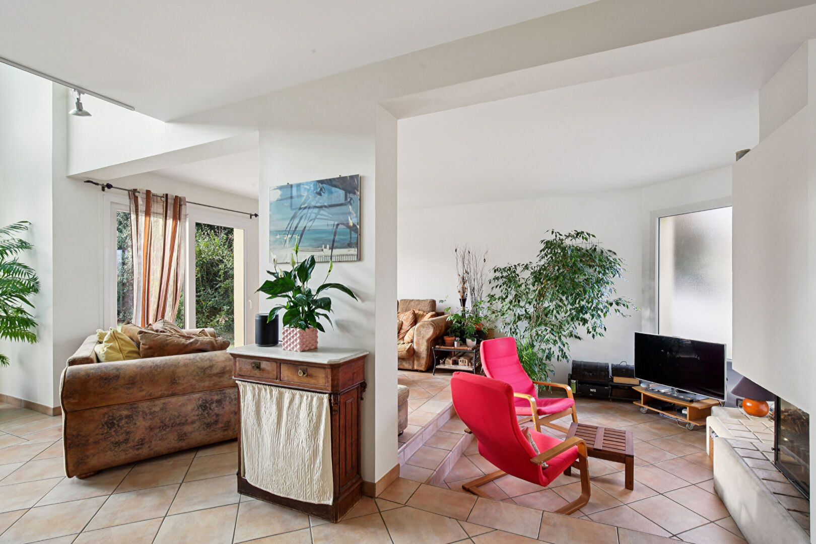 CHATOU –  EN LISIERE DU VESINET – MAISON DE 1995 – 133 M²  – 4 CHAMBRES – TERRAIN 484 M² –  LUMINEUSE  AU CALME