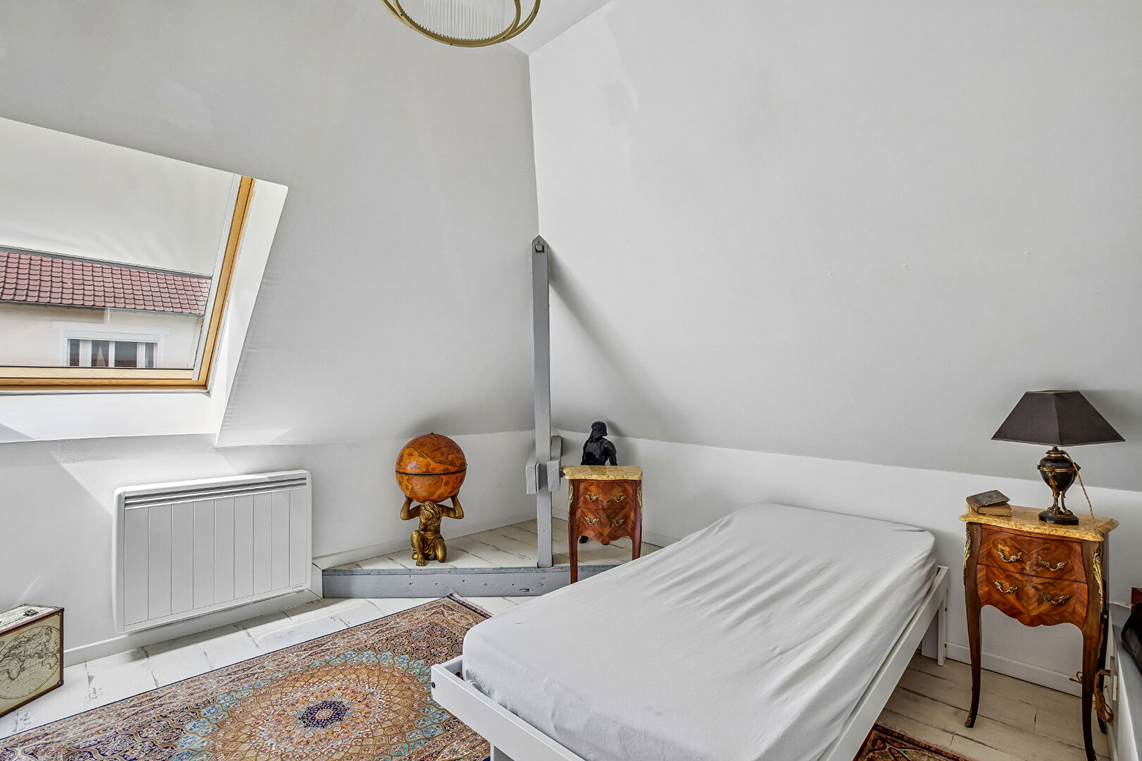 LE PECQ, maison de 215 M2 au sol sur 347 M2 de terrain