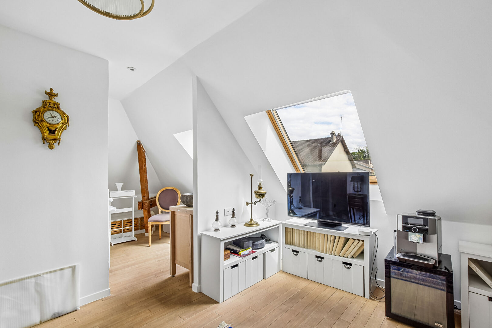 LE PECQ, maison de 215 M2 au sol sur 347 M2 de terrain