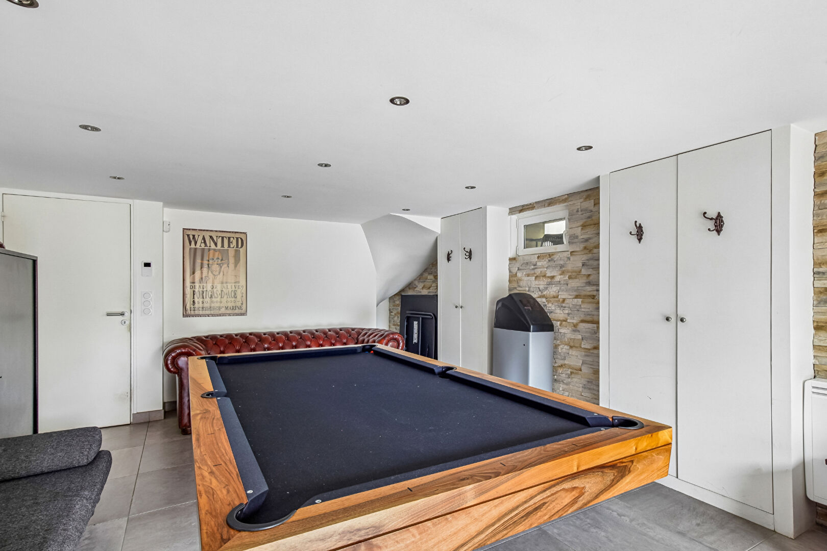 LE PECQ, maison de 215 M2 au sol sur 347 M2 de terrain