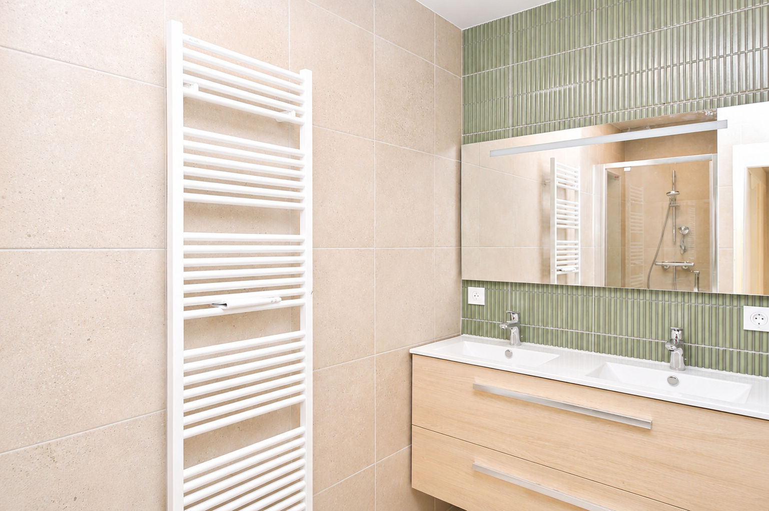 LE VESINET CENTRE – 5 MN RER – APPARTEMENT 82 m²  CLIMATISE – 2 CHAMBRES – CAVE