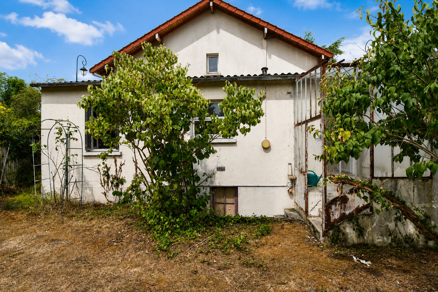 CROISSY SUR SEINE – CHARMANTE 1930 de 90 M² – TERRAIN 515 m² – à 7 MN DES ECOLES ET DU CENTRE VILLE