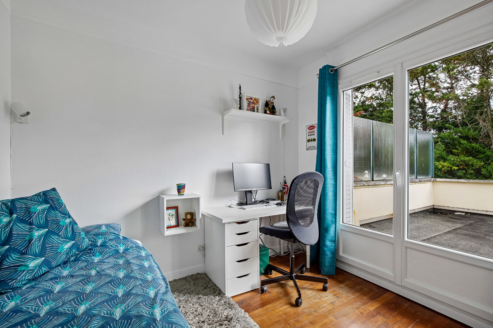 LE VESINET 15 MN RER ET CENTRE VILLE – MAISON FAMILIALE  5 CHAMBRES  – LUMINEUSE – TERRAIN 404 M²