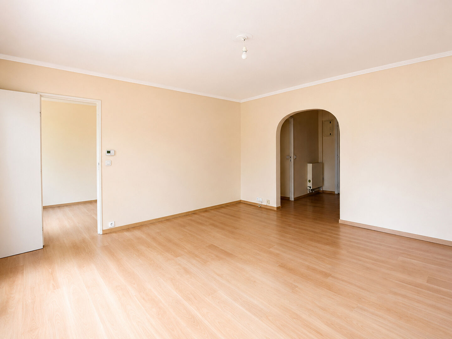 CROISSY-SUR-SEINE – AU COEUR DU CENTRE VILLE – APPARTEMENT DE 79 M²- CAVE ET PARKING