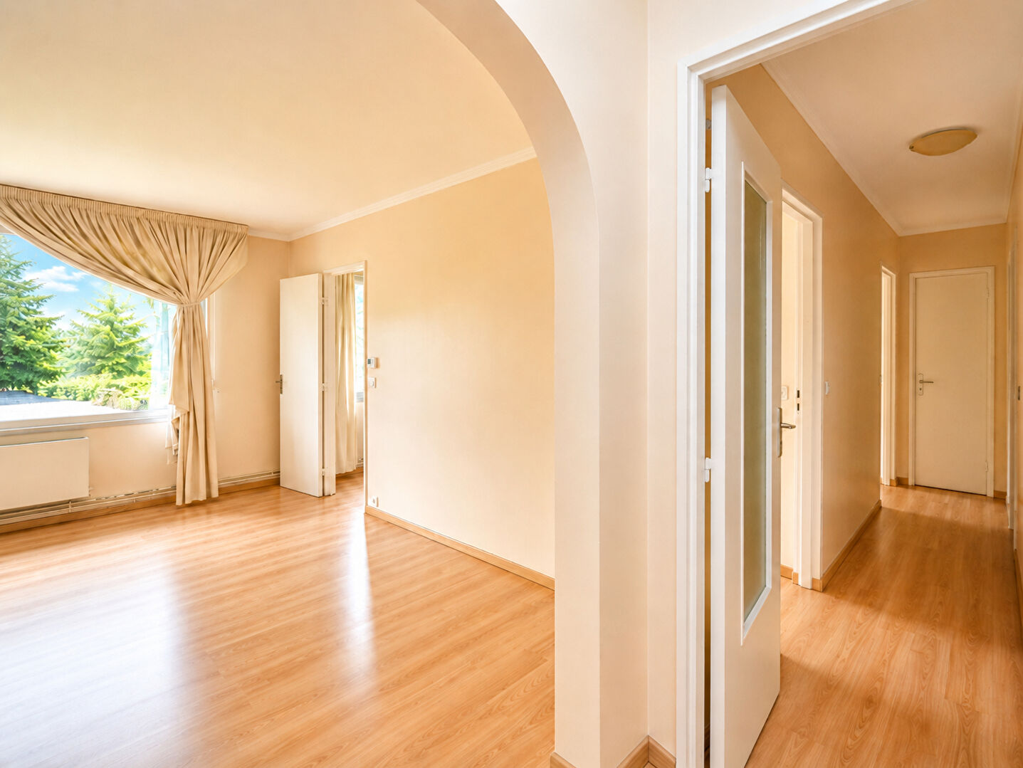 CROISSY-SUR-SEINE – AU COEUR DU CENTRE VILLE – APPARTEMENT DE 79 M²- CAVE ET PARKING