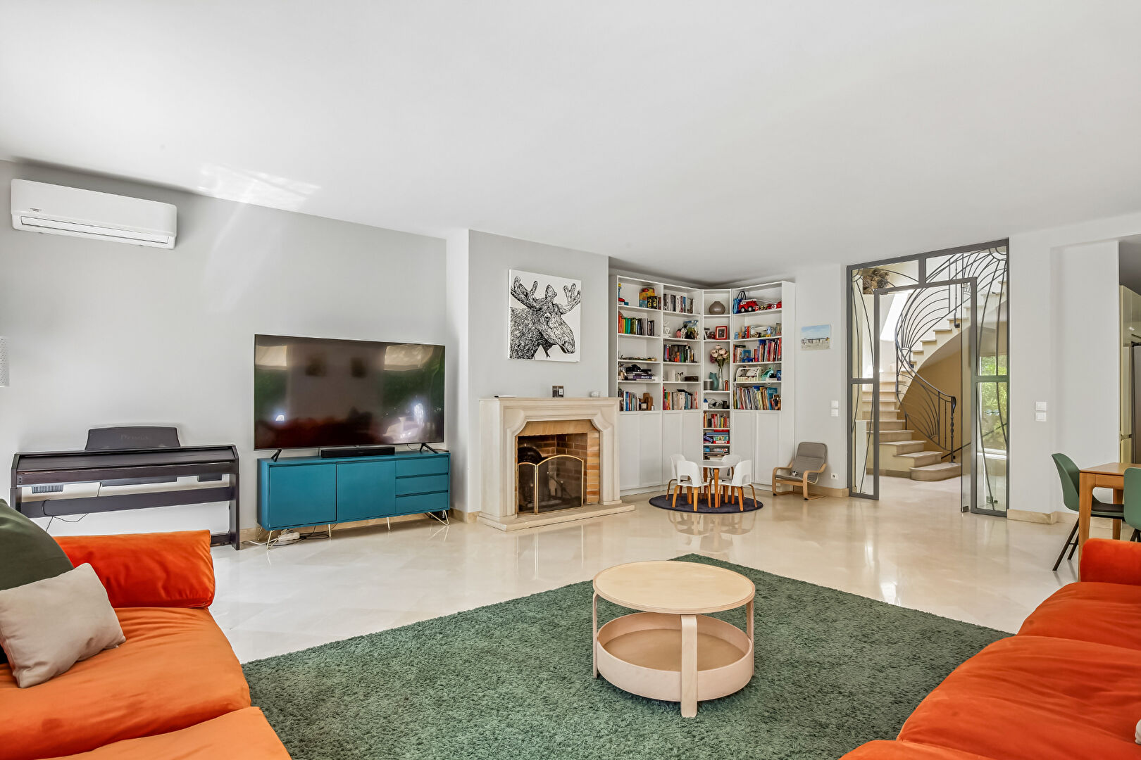 LE VESINET SUD, 8 MN RER, MAISON CONTEMPORAINE DE 261 M² – 5 CHAMBRES – TERRAIN 1000 M²