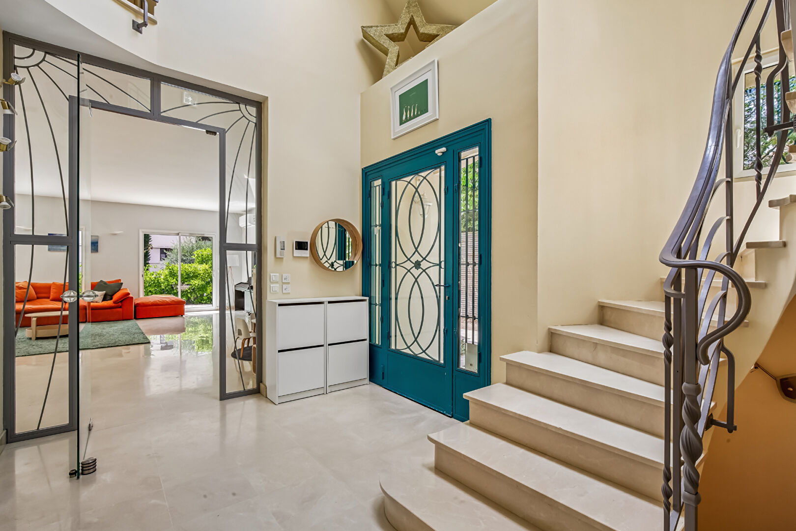 LE VESINET SUD, 8 MN RER, MAISON CONTEMPORAINE DE 261 M² – 5 CHAMBRES – TERRAIN 1000 M²