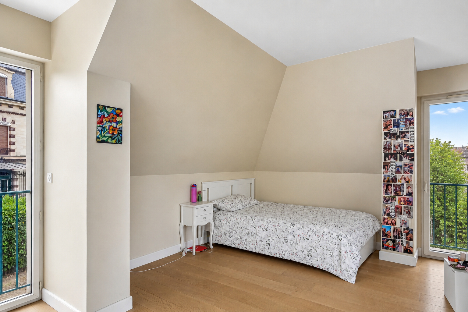 LE VESINET SUD, 8 MN RER, MAISON CONTEMPORAINE DE 261 M² – 5 CHAMBRES – TERRAIN 1000 M²