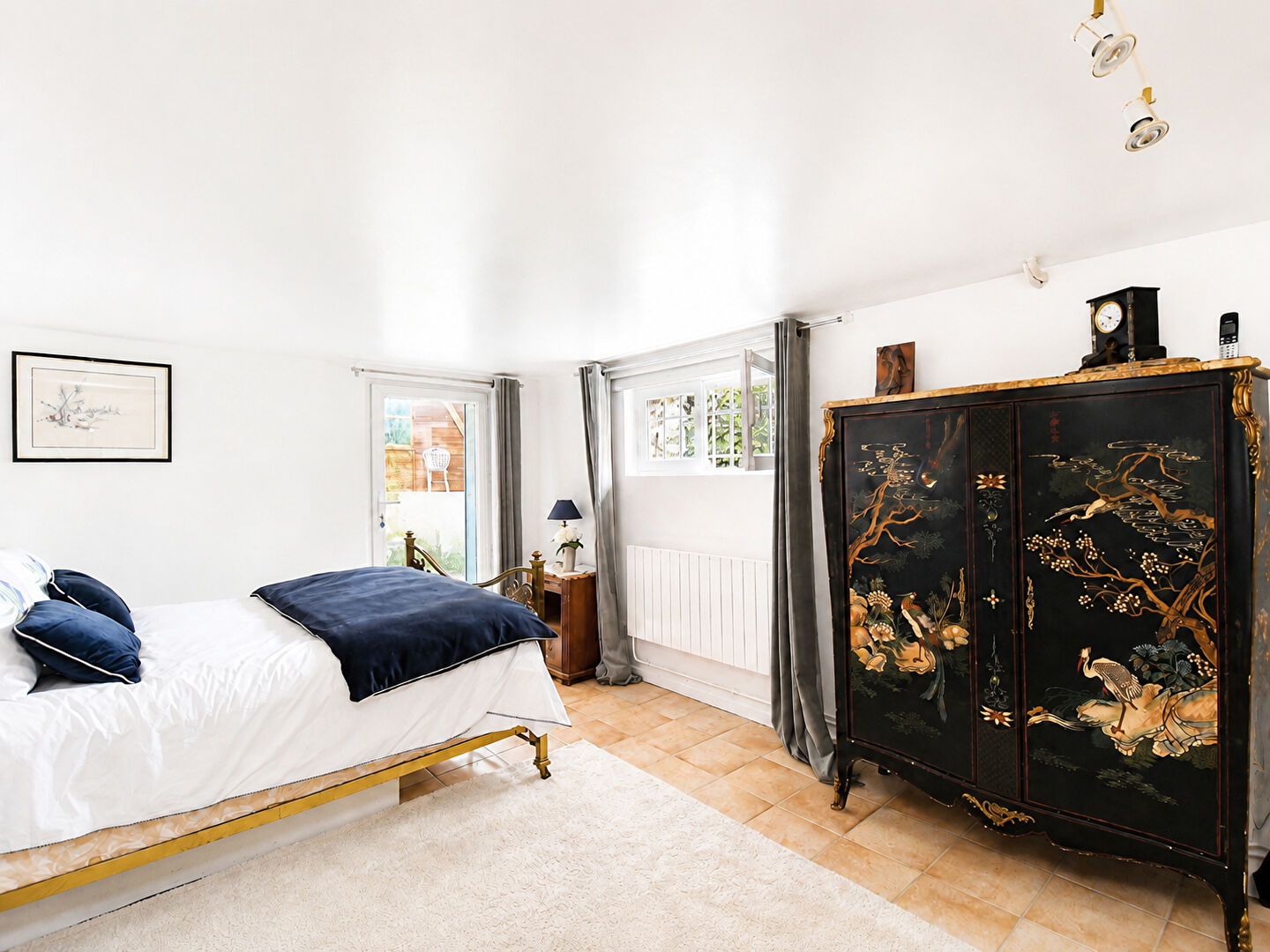 CHATOU – MAISON DE 155 M² DONT UN STUDIO INDEPENDANT DE  35 M² AVEC BEAU POTENTIEL – TERRAIN DE 1197 M²