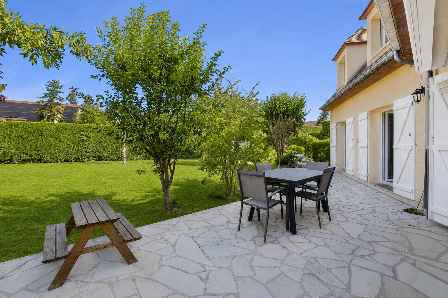 CROISSY SUR SEINE – MAISON FAMILIALE DE 176 M² – 5 CHAMBRES – TERRAIN DE 867 M²
