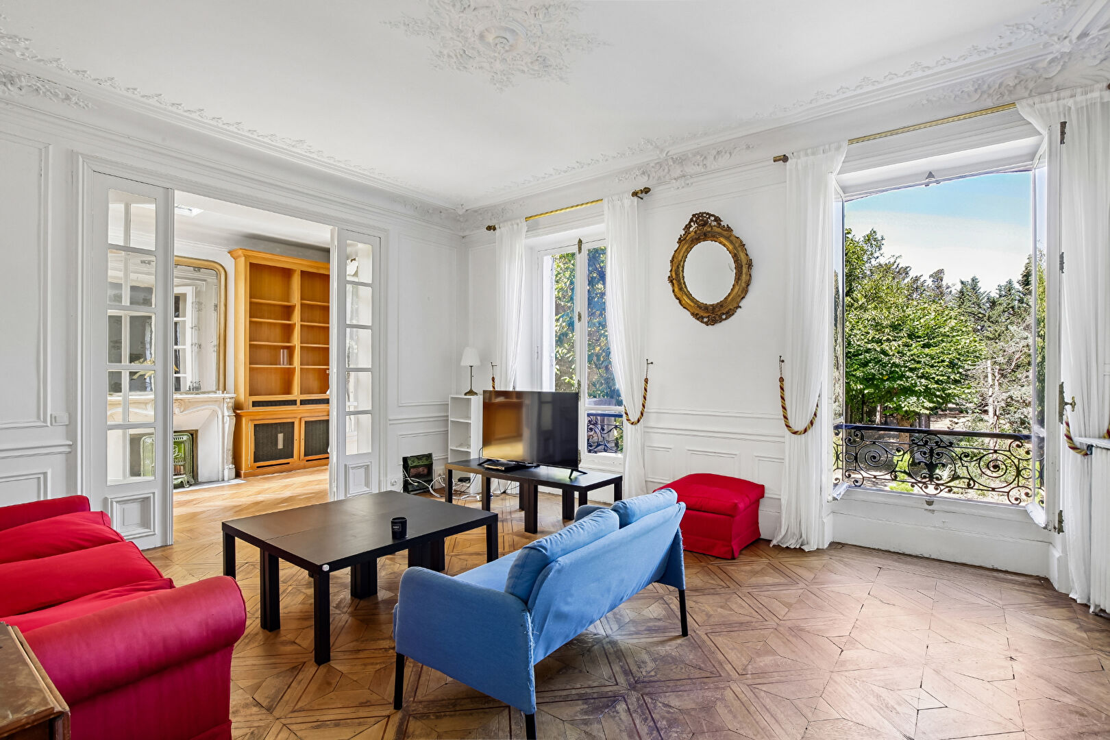 BAS DE CHATOU – TRIANGLE D&rsquo;OR – HOTEL PARTICULIER NAPOLEON III – TERRAIN 2031 M²