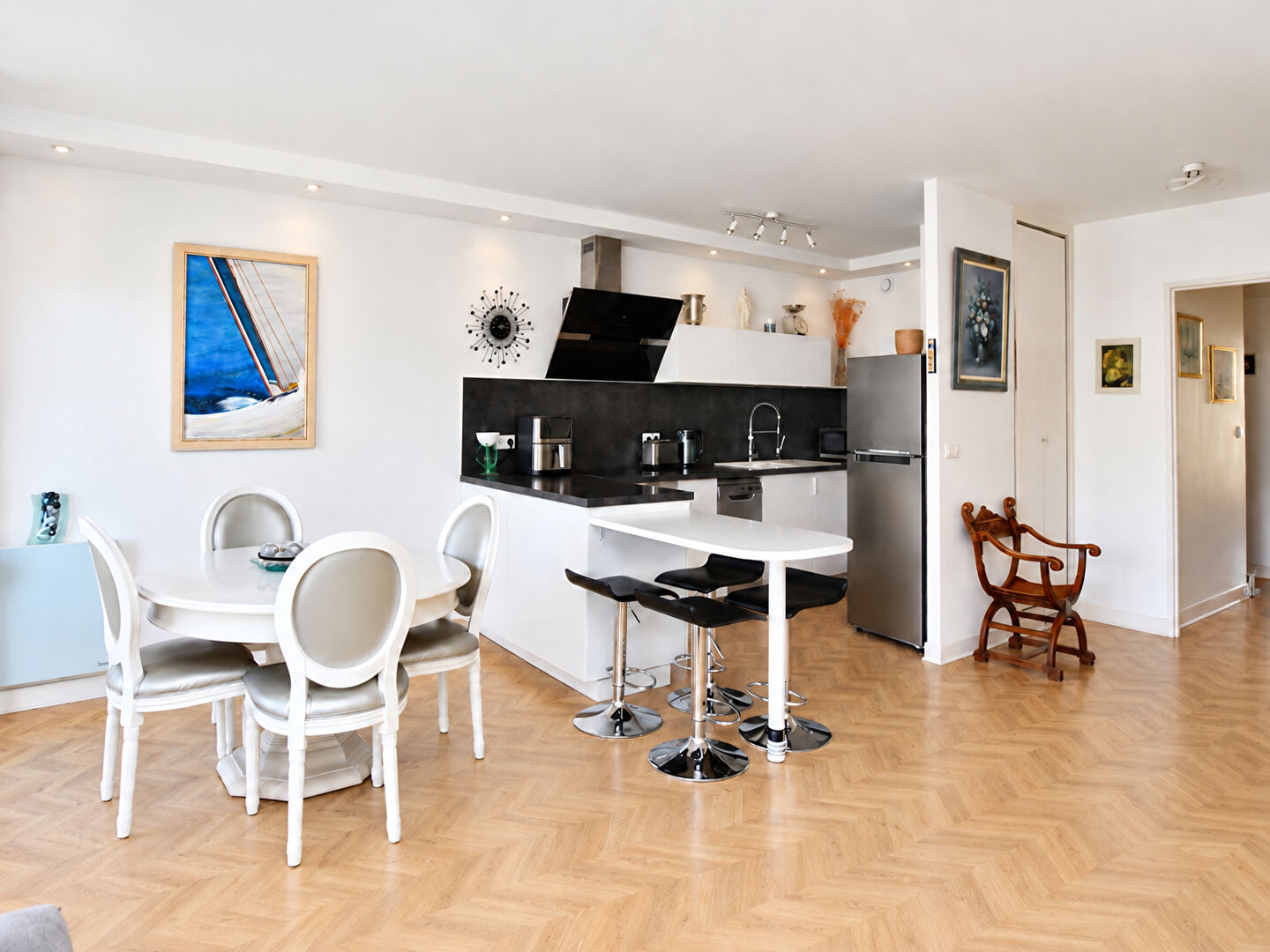 BAS DE CHATOU – 7 MN RER – APPARTEMENT 2 CHAMBRES – 68 M² – CAVE ET PARKING