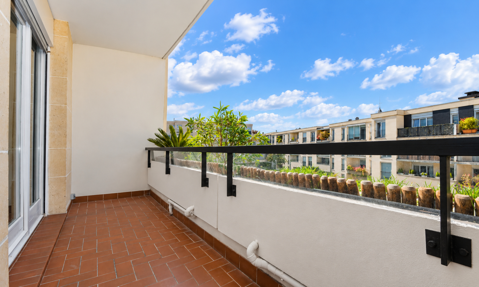 BAS DE CHATOU – 7 MN RER – APPARTEMENT 2 CHAMBRES – 68 M² – CAVE ET PARKING