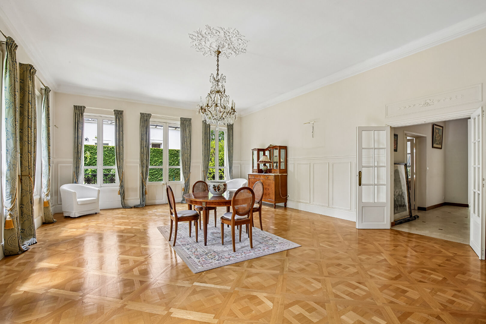 BAS DE CHATOU – PROPRIÉTÉ DE CHARME DE 1888 – TERRAIN PAYSAGER PLEIN SUD DE 919 M² – DEUX HABITATIONS