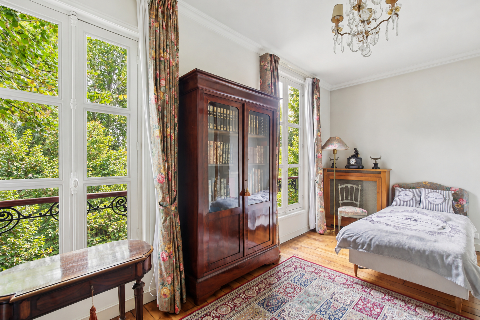 BAS DE CHATOU – PROPRIÉTÉ DE CHARME DE 1888 – TERRAIN PAYSAGER PLEIN SUD DE 919 M² – DEUX HABITATIONS