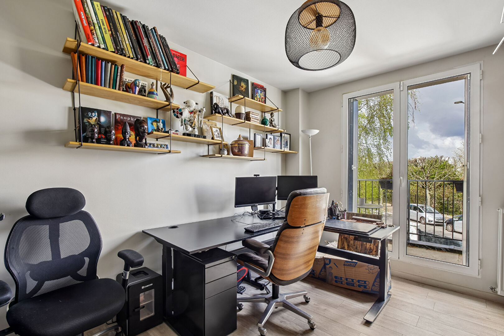 CHATOU – MAISON DE 187 M² – 6 CHAMBRES – SOUS SOL TOTAL – TERRAIN 322 M²- PROCHE ECOLES ET COMMERCES