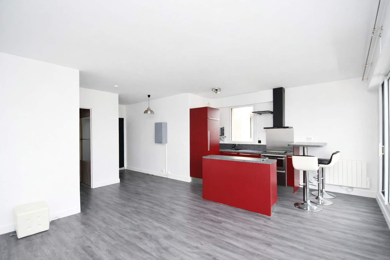 BAS DE CHATOU – Résidence de standing – Appartement 2 pièces 46 m² avec cave et box – 5 mn RER