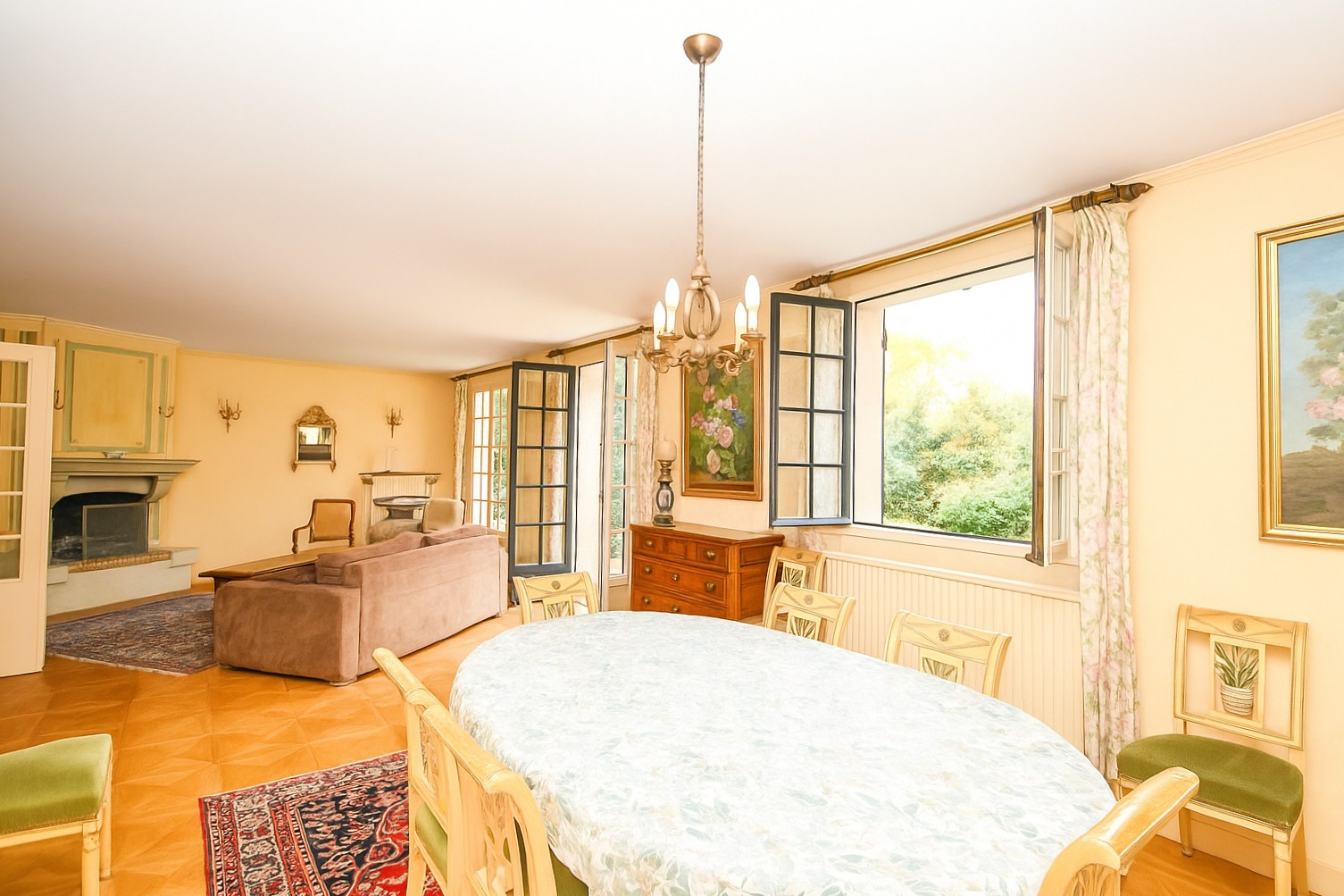 BOUGIVAL – VILLA FAMILIALE -197 M² – 5 CHAMBRES – TERRAIN 1000 M²