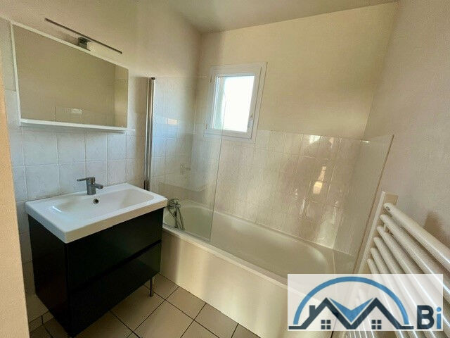 Photo APPARTEMENT COLLEVILLE MONTGOMERY - 2 pièce(s) - 46 m2 image 6/6