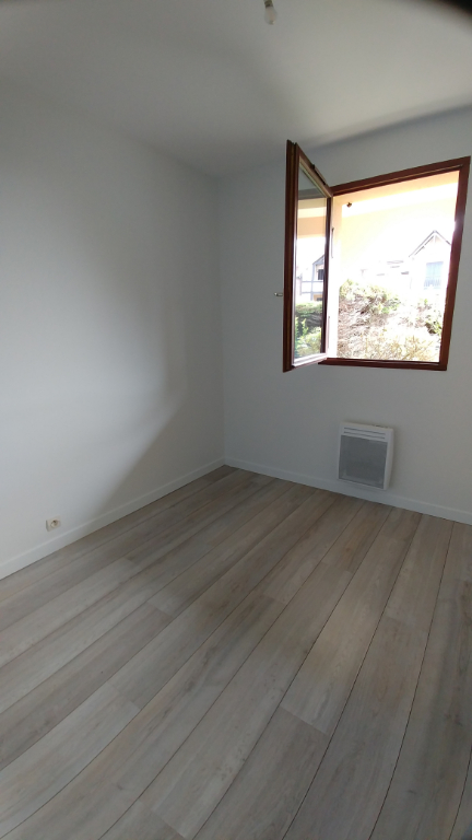 Photo OUISTREHAM - PROCHE PLAGE - F2 image 4/6