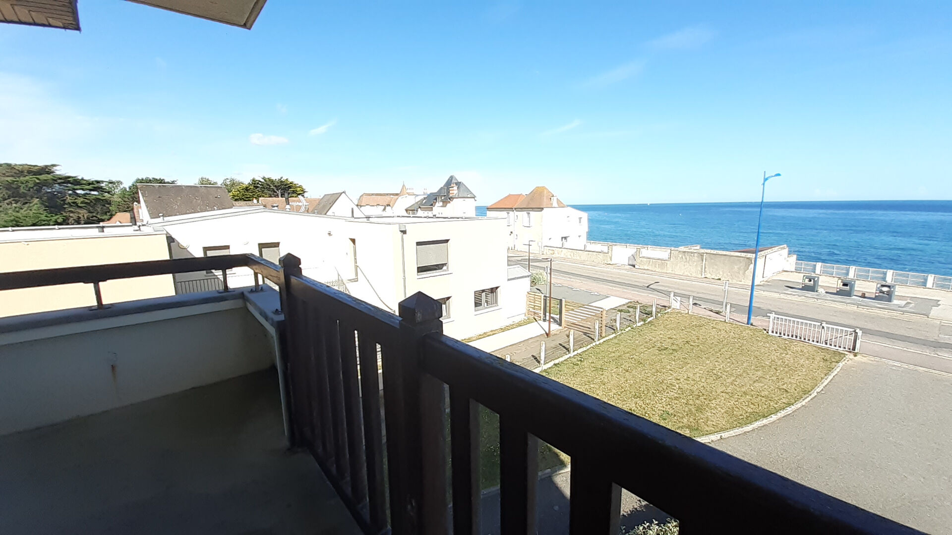 Photo Langrune Sur Mer - résidence de front de mer image 3/6