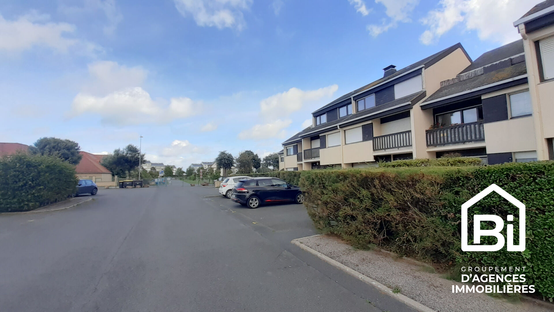 Photo COURSEULLES SUR MER, proche plage image 5/6