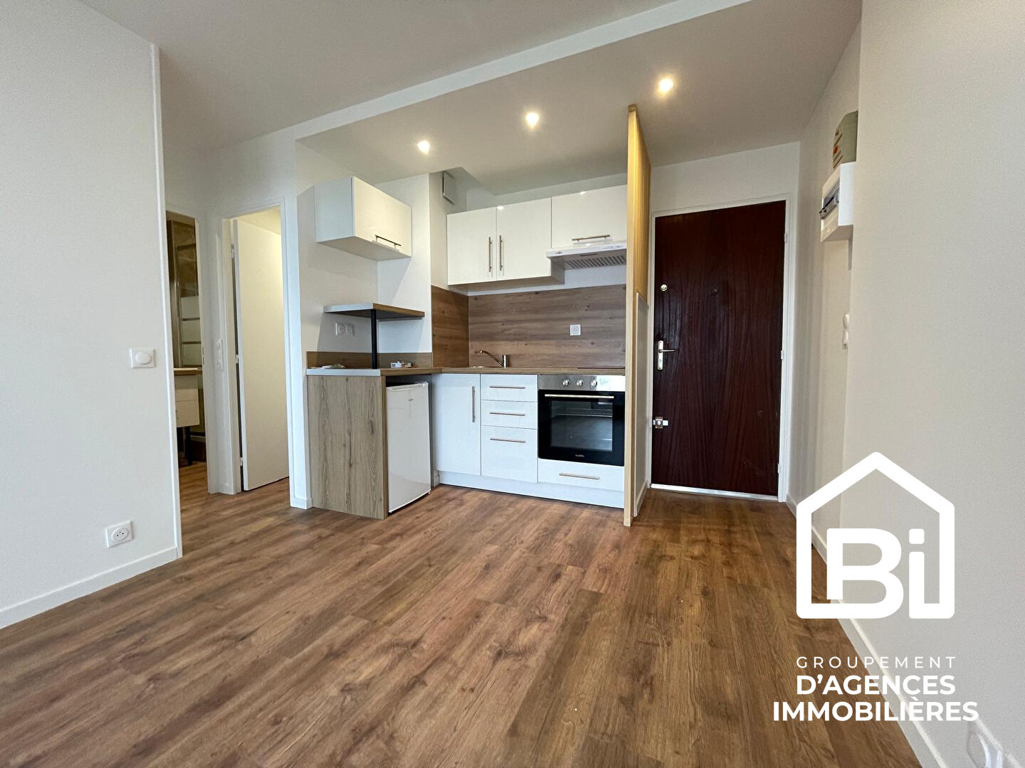 Photo COURSEULLES SUR MER - Appartement rénové 2PP - 29,52m² image 3/6