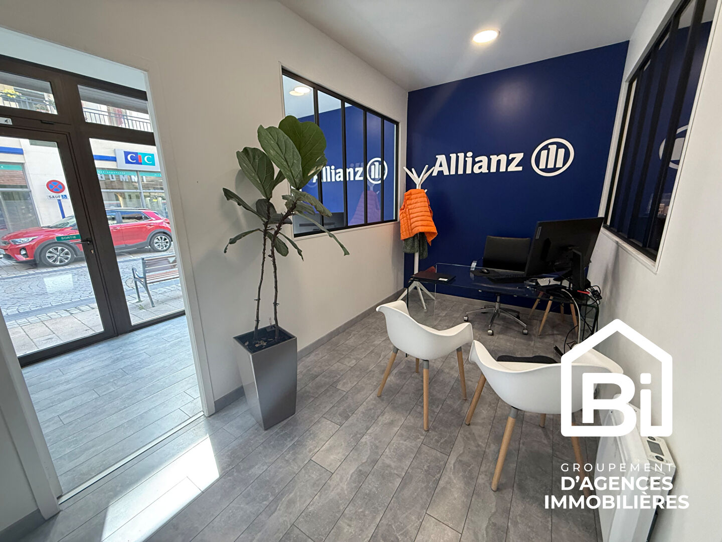 Photo Local commerciale 22.75m² image 4/5