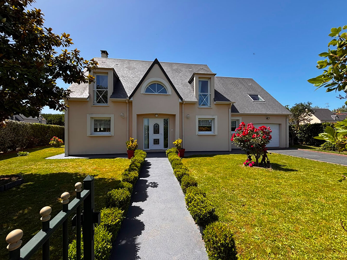 Agence immobilière de BIN - Agences Deligny et Ledain - Agence Deligny ,  Cie - St Aubin sur Mer