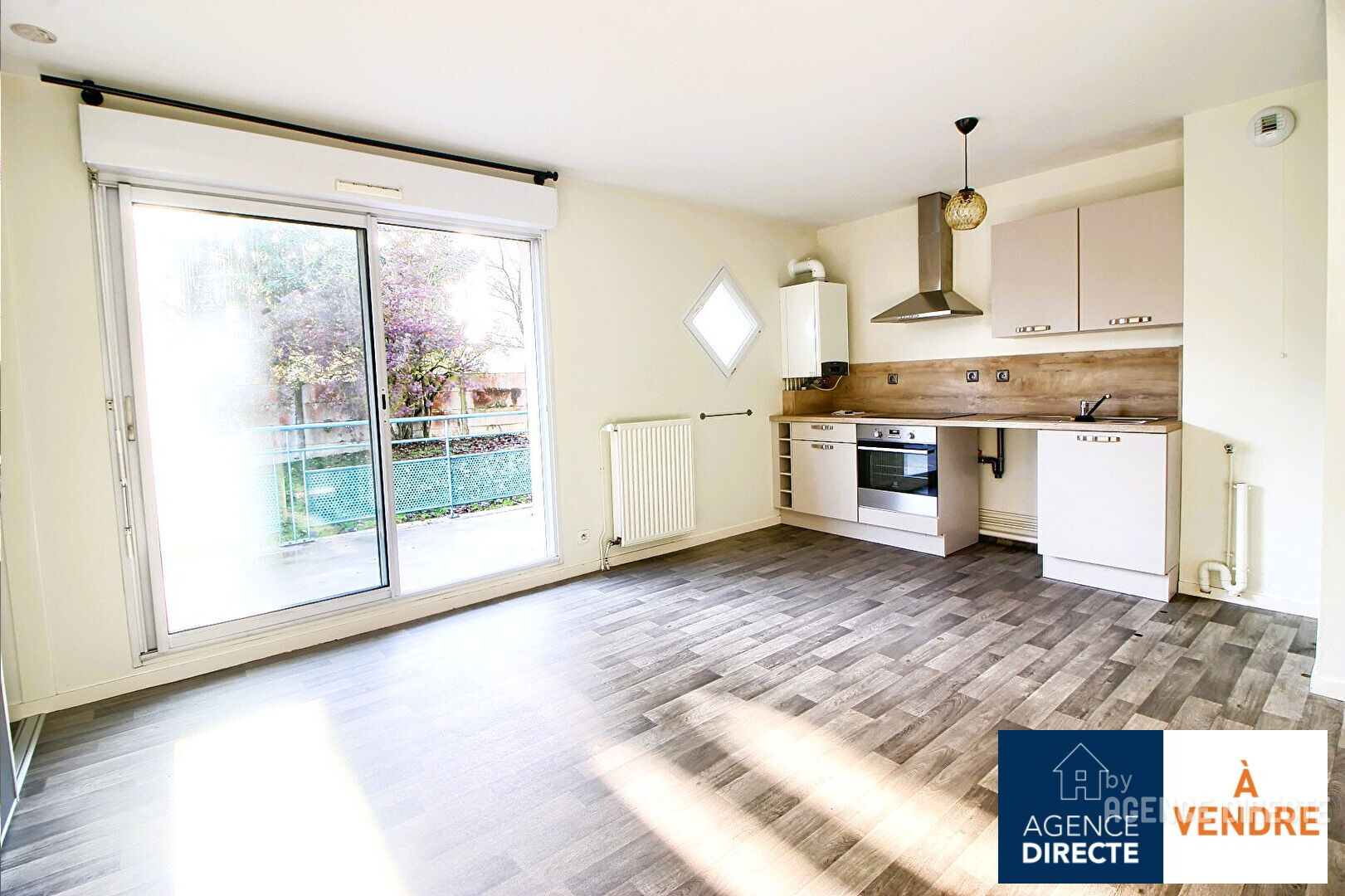 Appartement Rennes 2 pièce(s) 37.1 m2 avec terrasse et parking