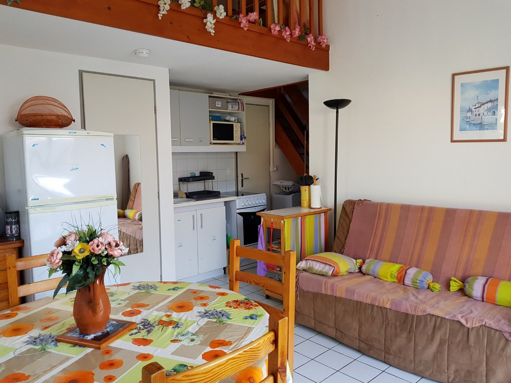 Photo logement dans residence avec piscine et tennis image 3/6