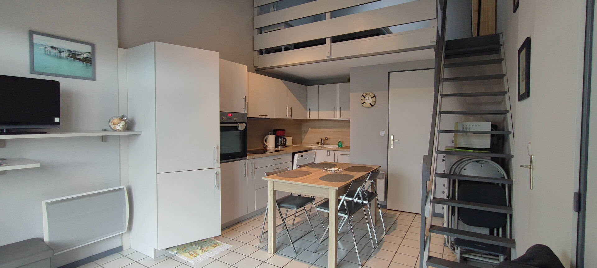 Photo LOGEMENT DANS RESIDENCE AVEC PISCINE ET TENNIS image 2/6