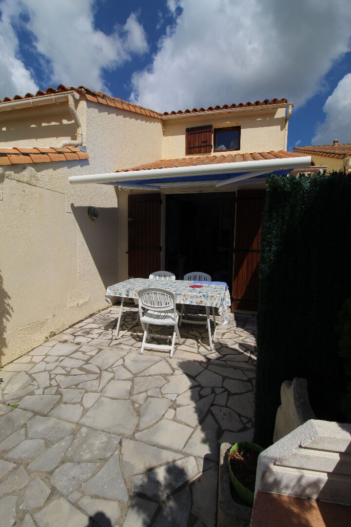 LOGEMENT MITOYEN DANS RESIDENCE DE VACANCES