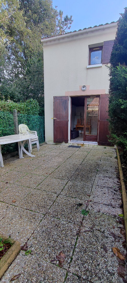 Maison mitoyenne proche Mer